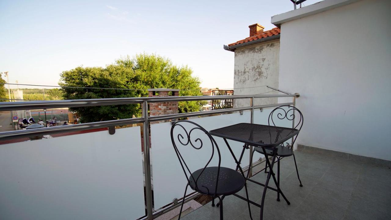 Apartment Caramela Nin Kültér fotó